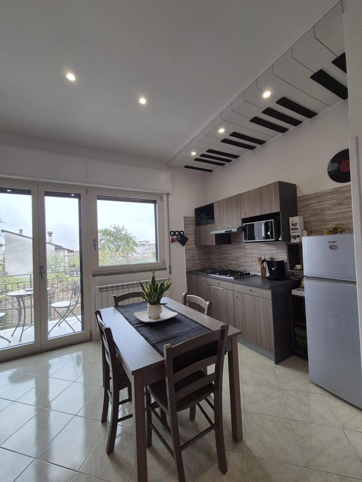 Jazz & Blues Apartments Near " Sentiero Degli Dei " أَجيرولا الغرفة الصورة