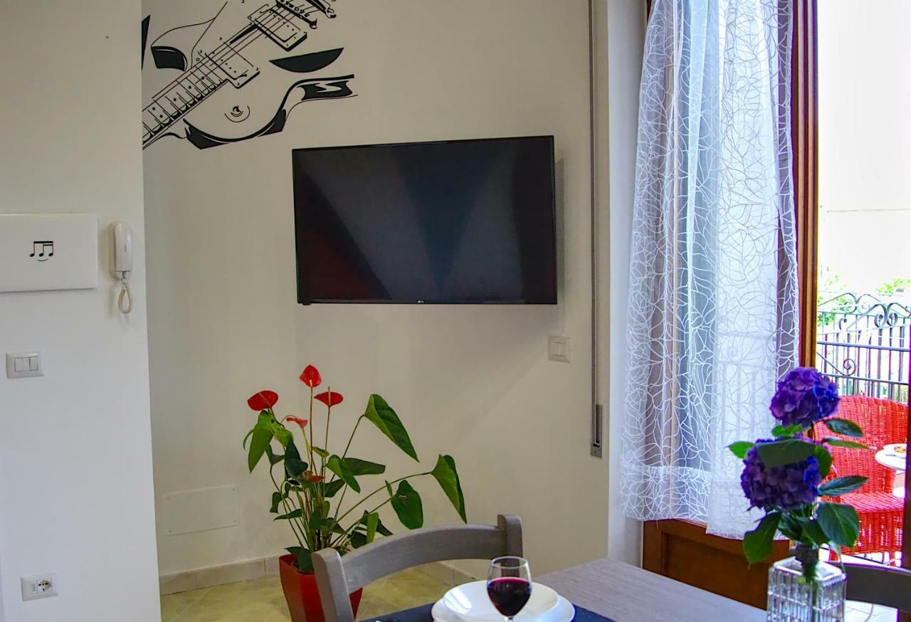 Jazz & Blues Apartments Near " Sentiero Degli Dei " أَجيرولا المظهر الخارجي الصورة